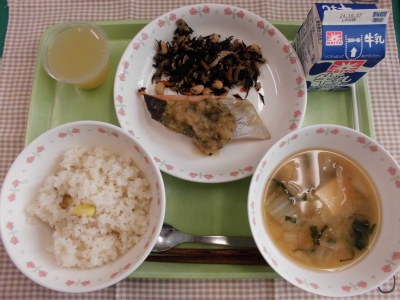 給食