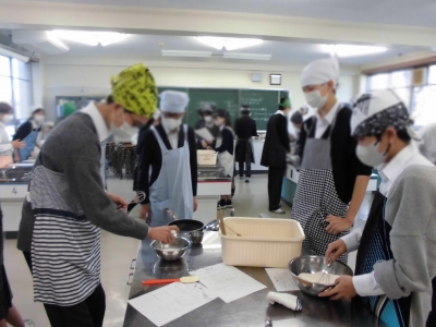 クレープづくり