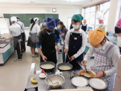 クレープづくり