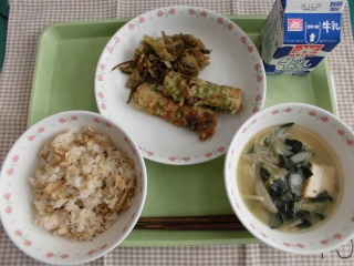 給食