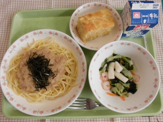 給食