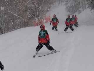 午前のスキー講習