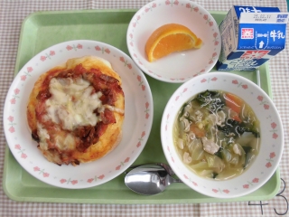 給食