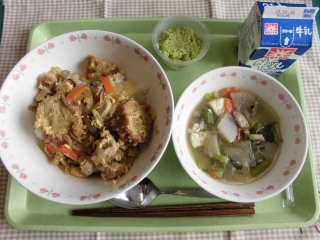 給食