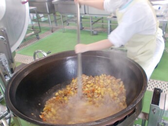 肉じゃが調理写真