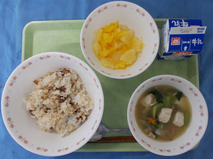 11月28日給食の写真