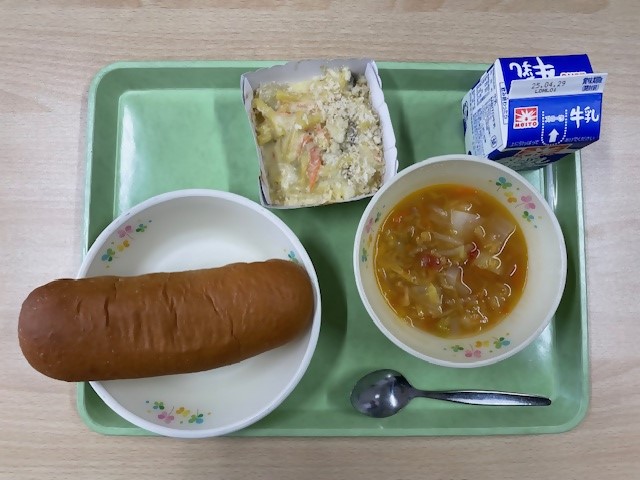 給食