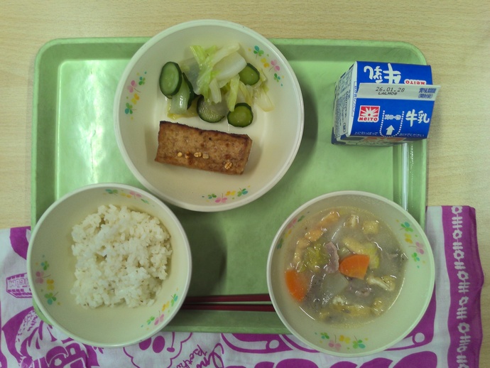 給食