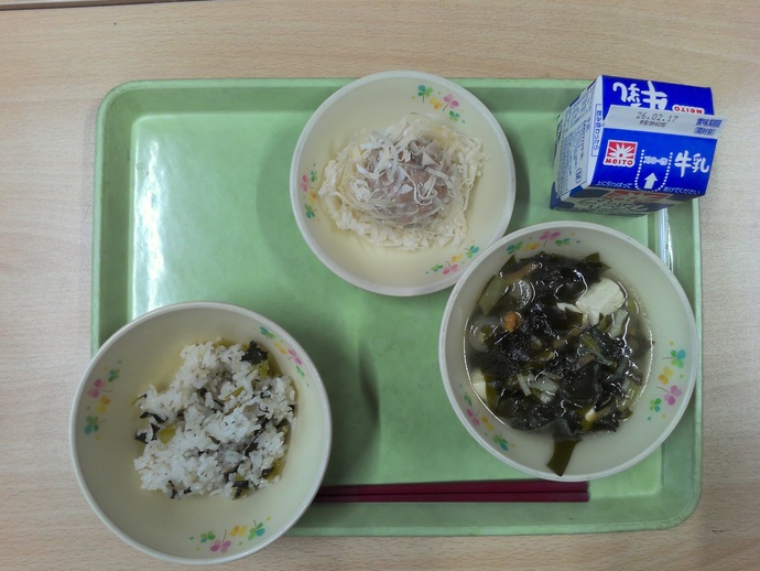 給食