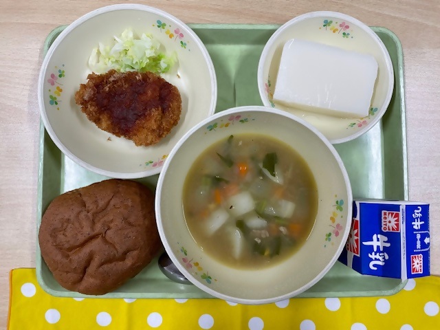 給食