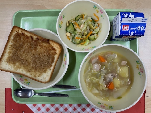 給食