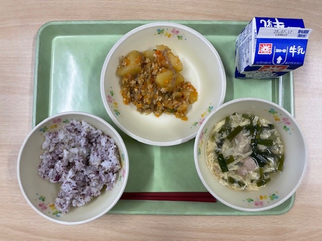 給食