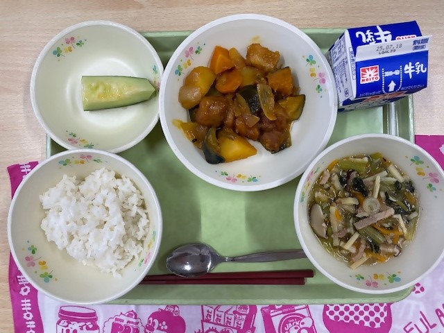 給食