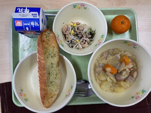 給食
