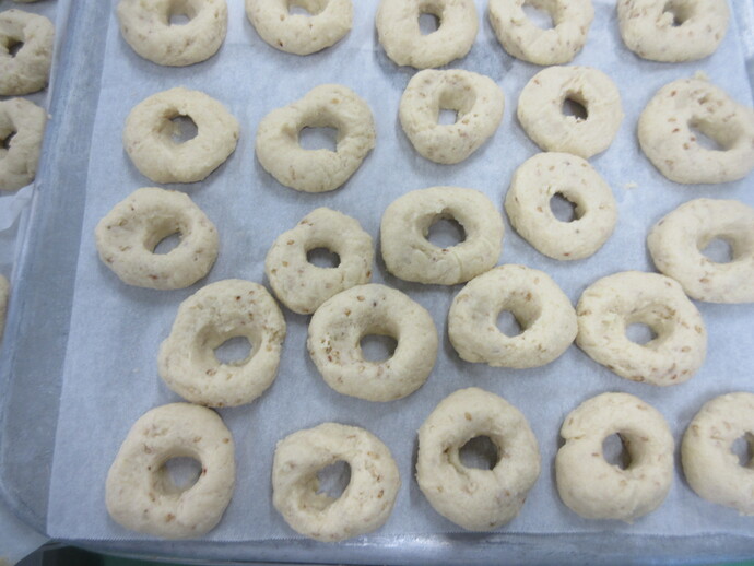 成型後のドーナッツ