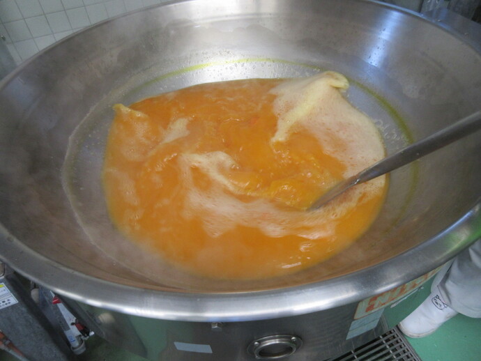 キャロット寒天調理中