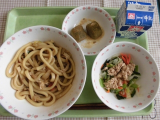 給食