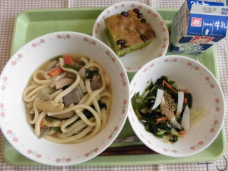 給食