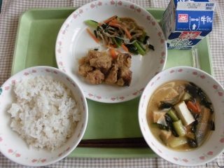 給食