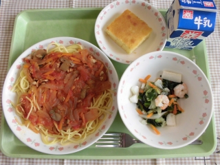 給食