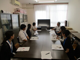 今後も安全・安心でおいしい給食を提供していくために、1学期の振り返りを行いました。