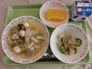 給食