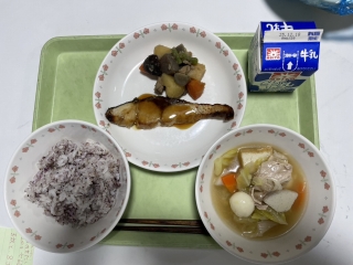 給食