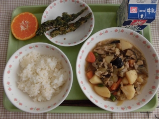 給食