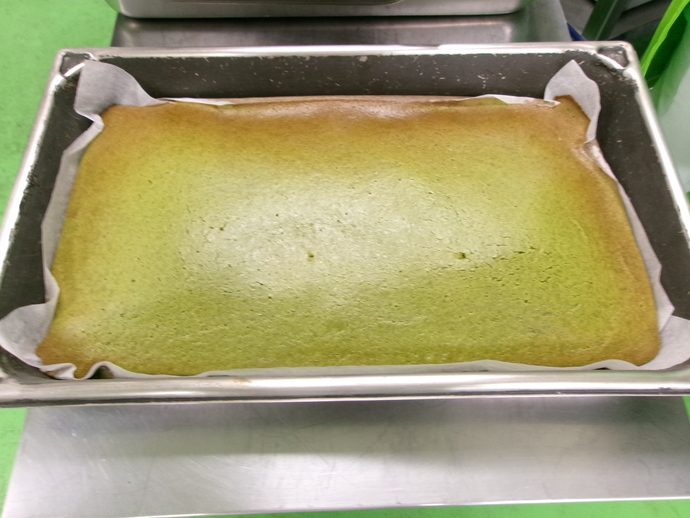 焼きあがったお茶ケーキ