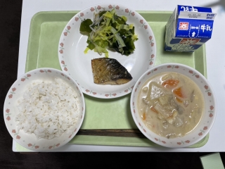 給食