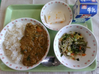 給食