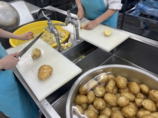 給食