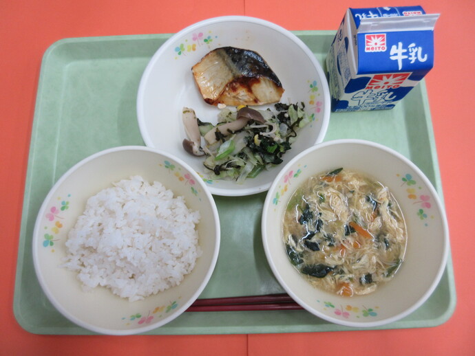 5月28日　ご飯 むらくも汁 さばの文化干し 磯あえ 牛乳