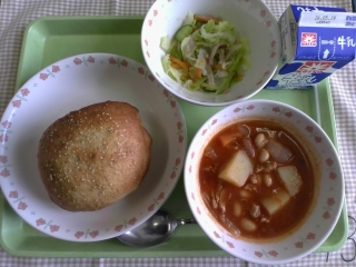 給食