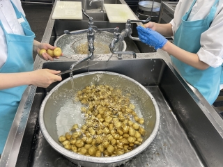 給食