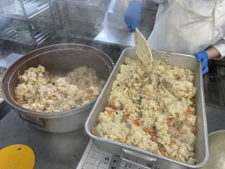 給食