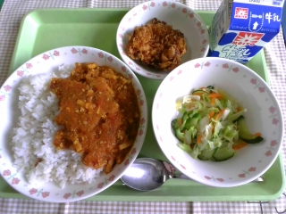 給食